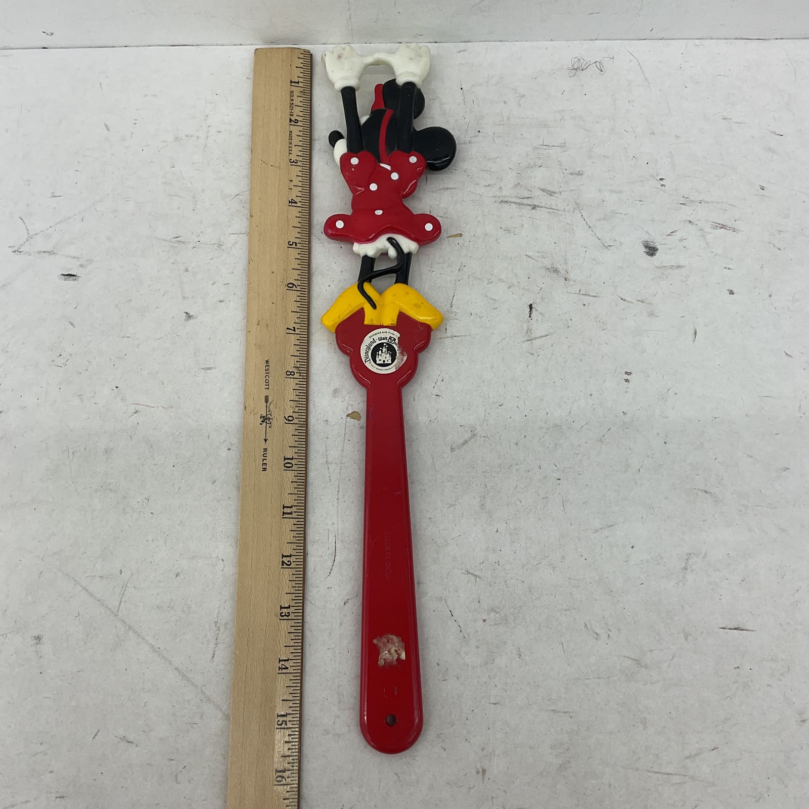 VTG Disney Minnie Mouse Red Back Scratcher 70s 80s Novelty - Warehouse Toys