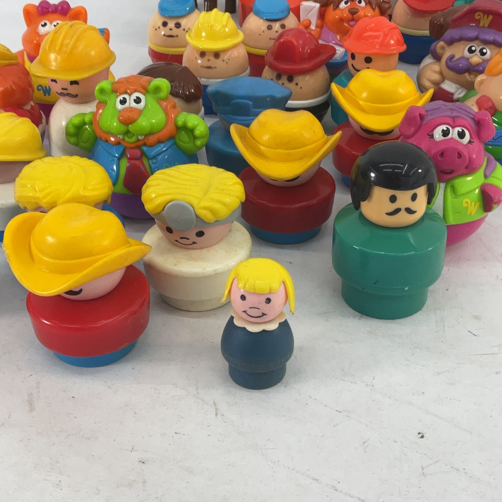 Large Lot store of 31 Vintage Fisher Price Little People Wooden Plastic Figures