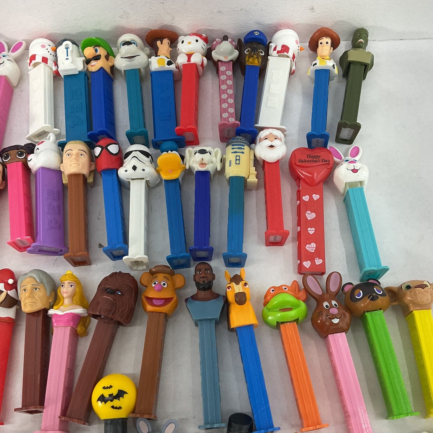 VTG & Modern LOT Used Pez Candy Dispensers Toy Figures Holiday Xmas Characters - Warehouse Toys