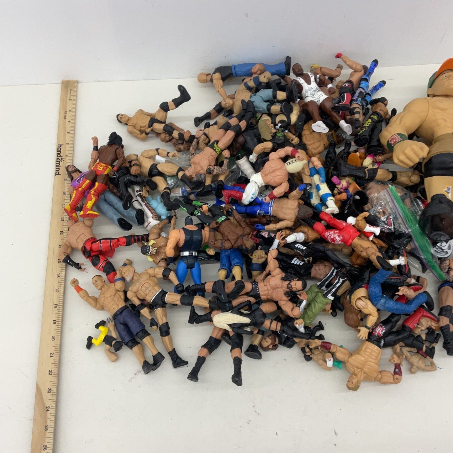 WWE WWF WCW 15 lbs Assorted Wrestling Wrestler Action Figures Toys Preowned LOT - Warehouse Toys