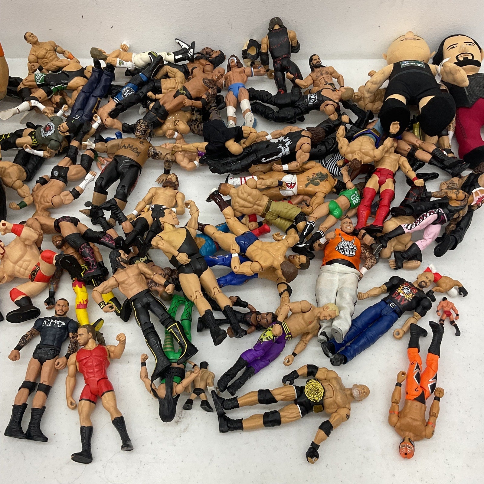 WWE WWF WCW Assorted Wrestling Wrestler 15 lbs Action Figures Toys Preowned LOT - Warehouse Toys