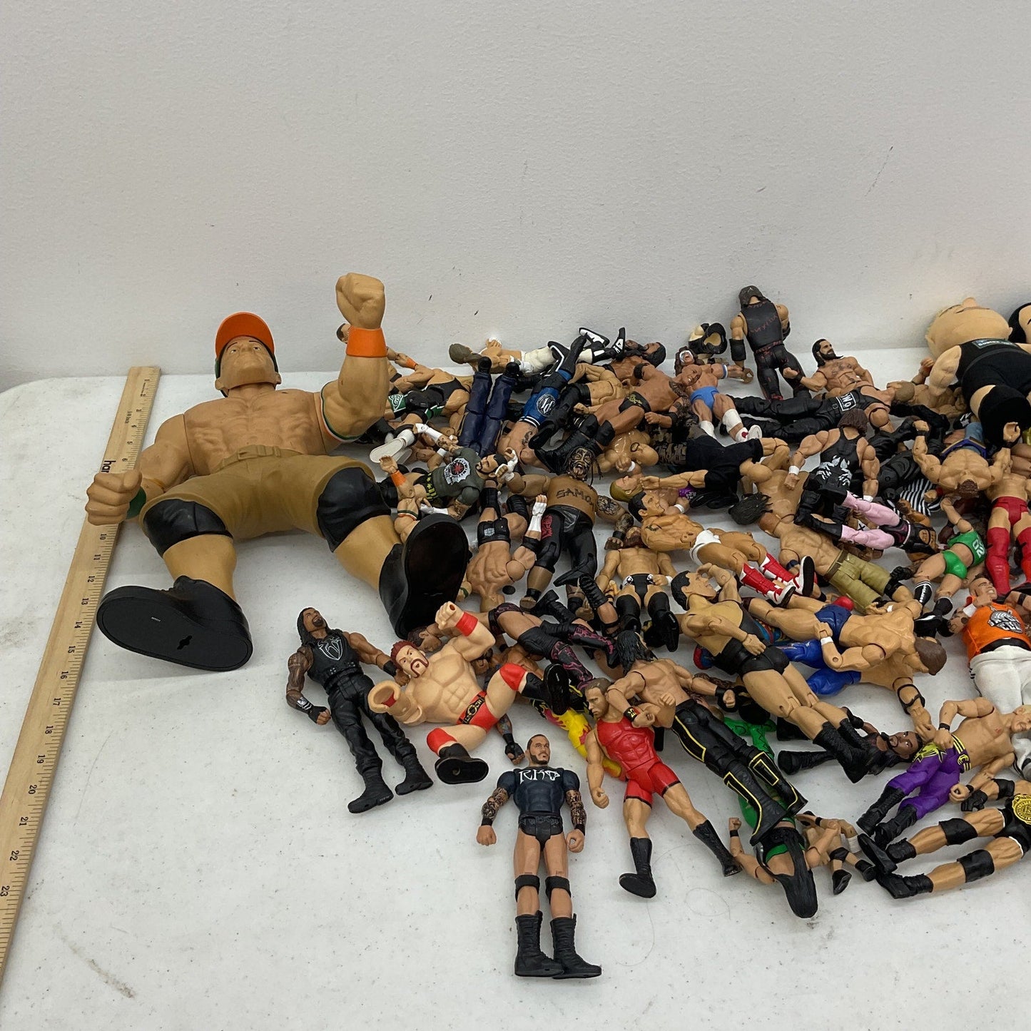 WWE WWF WCW Assorted Wrestling Wrestler 15 lbs Action Figures Toys Preowned LOT - Warehouse Toys