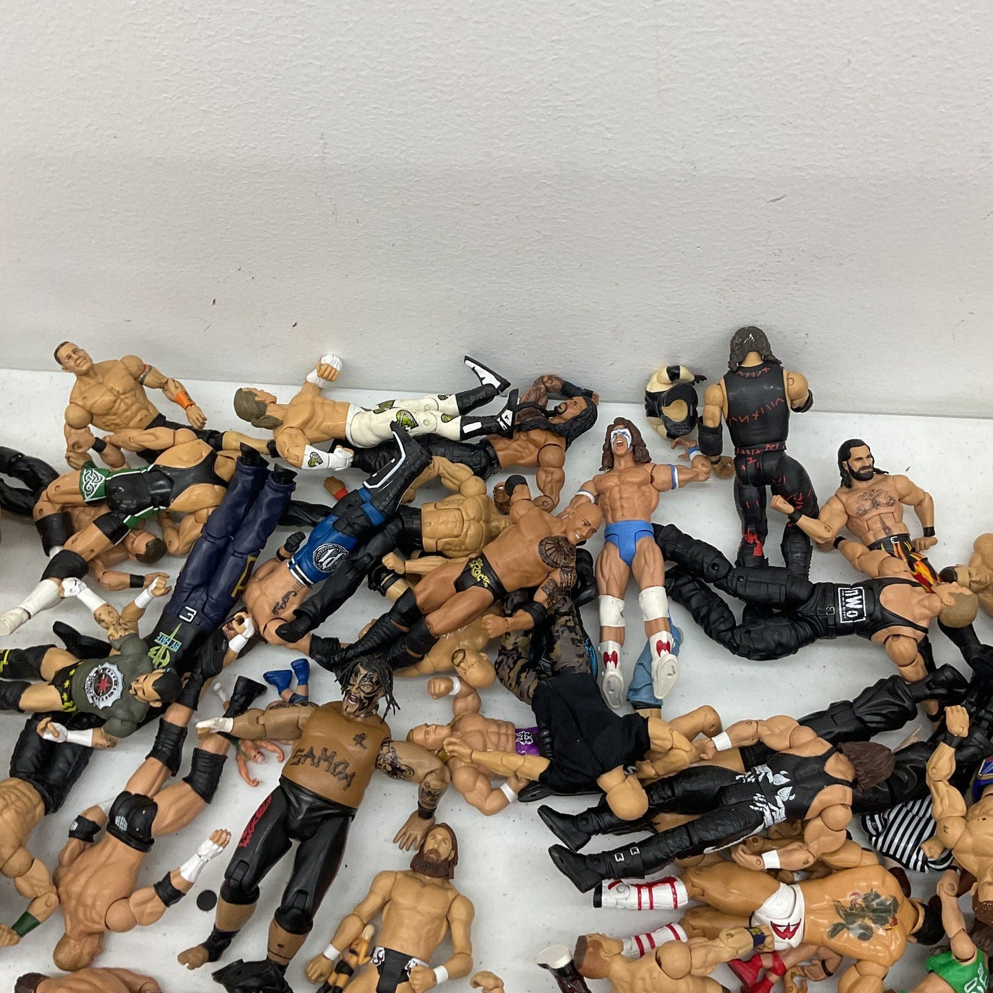 WWE WWF WCW Assorted Wrestling Wrestler 15 lbs Action Figures Toys Preowned LOT - Warehouse Toys