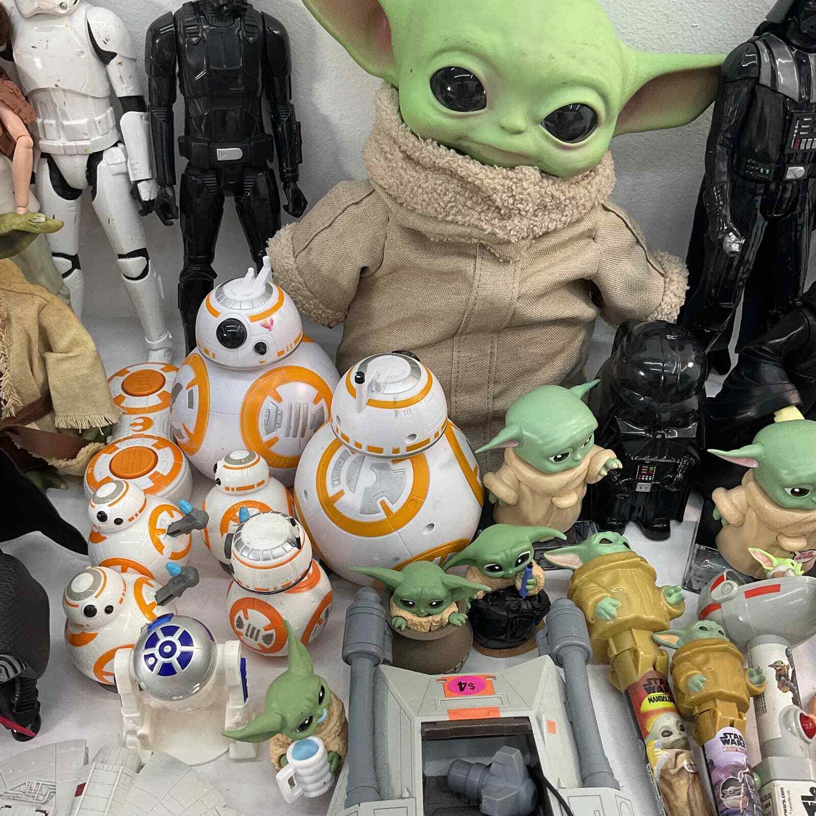 18 lbs Mixed LOT of Star Wars Disney Action Figures Toys Plush Collection Used - Warehouse Toys