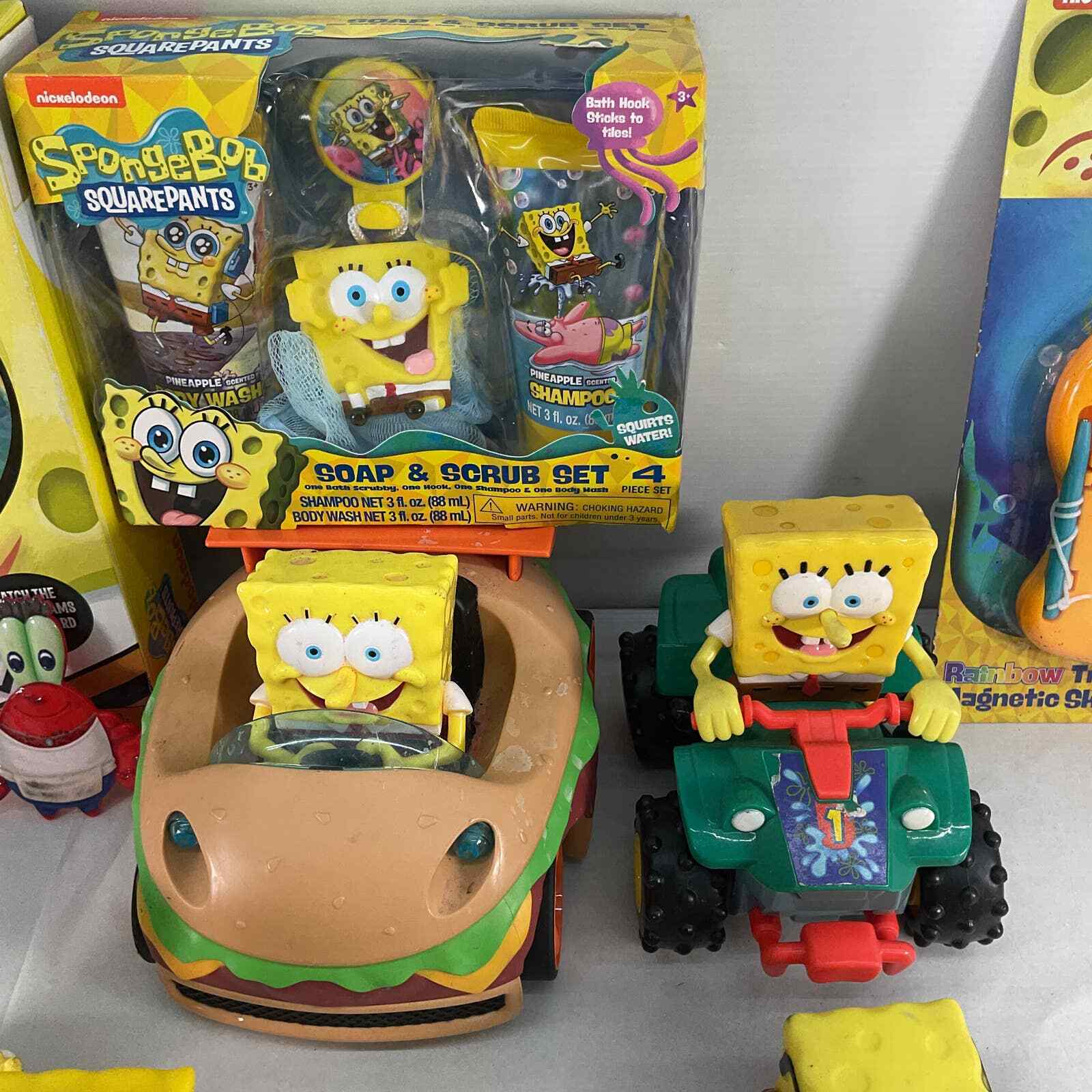 Lot of 10 lbs Spongebob Squarepants Toys & Other Acccessories Patrick Star  - Warehouse Toys