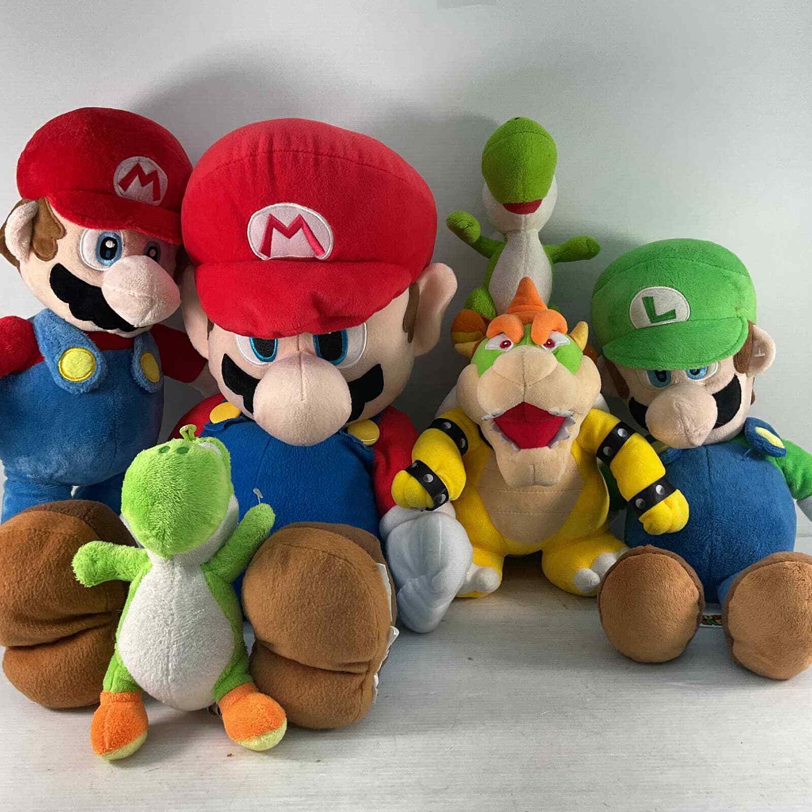 Nintendo Super Mario Bros Luigi Yoshi Toad Stuffed Animal Plush
