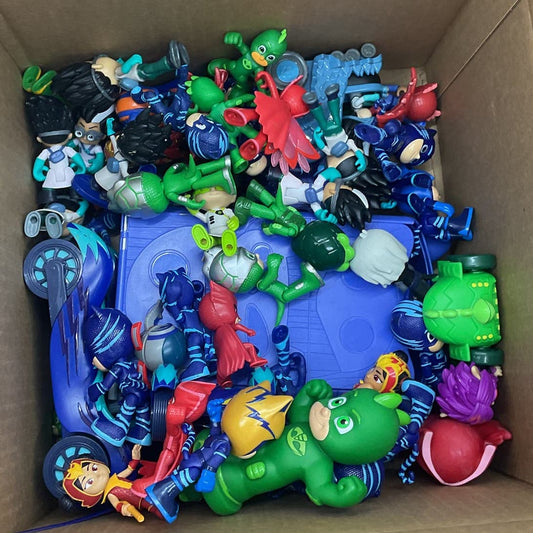 8 Pounds PJ MASKS Red Blue Green Wholesale Bulk Action Figure Lot - Warehouse Toys