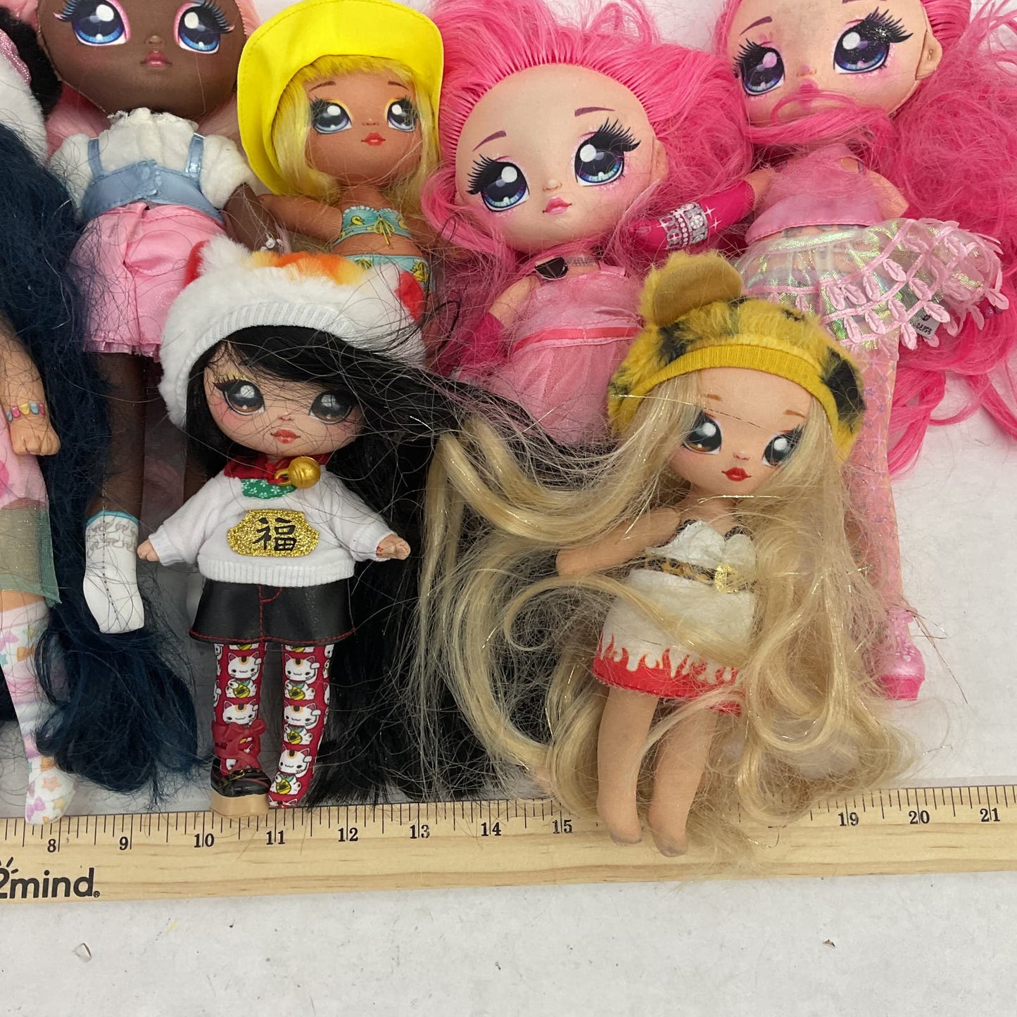 9 Pounds Na Na Na Surprise Fashion Doll Wholesale Dolls Lot Collection - Warehouse Toys