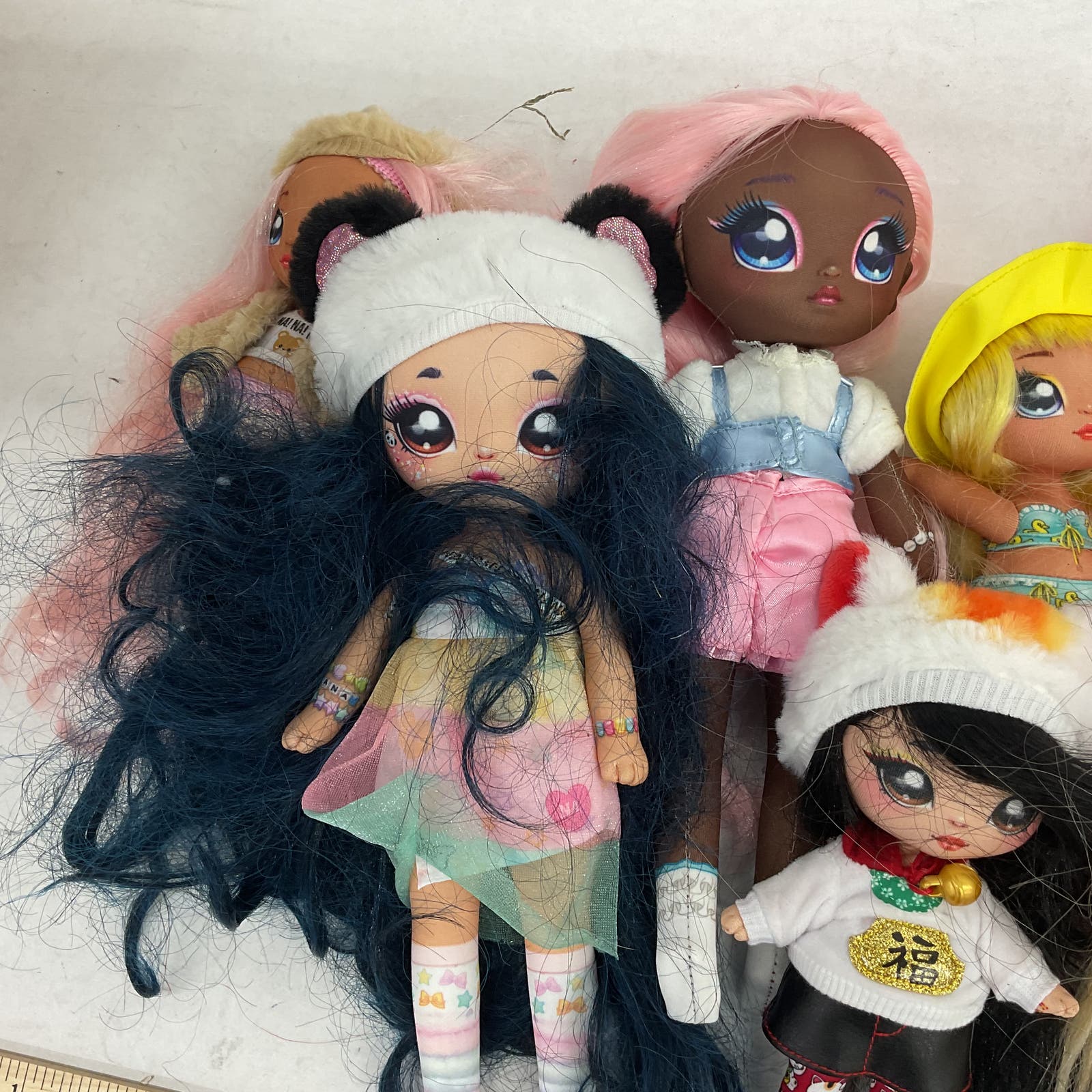 9 Pounds Na Na Na Surprise Fashion Doll Wholesale Dolls Lot Collection - Warehouse Toys