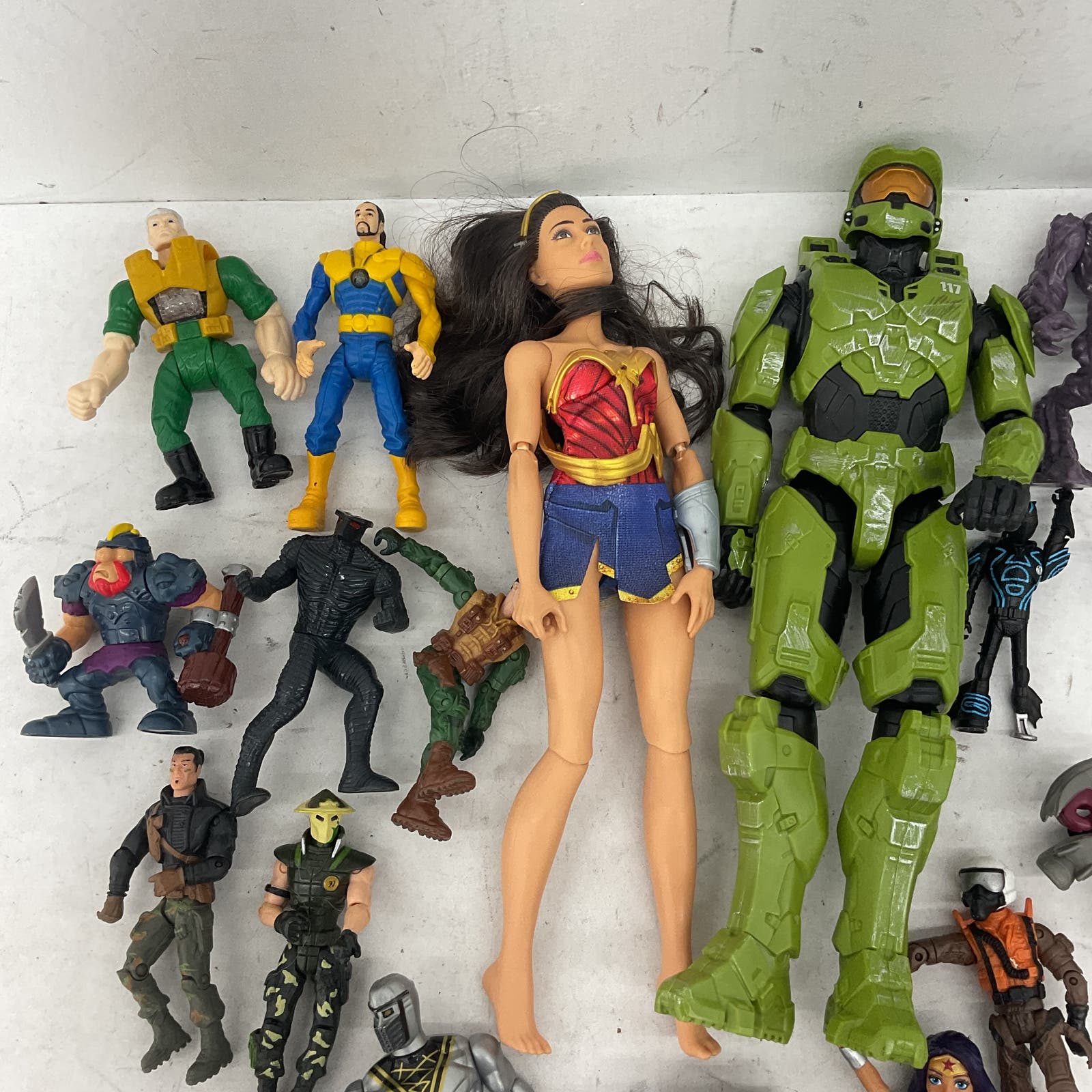 Action Figure Toy Wholesale Lot Wonder Woman Marvel DC Superhero - Warehouse Toys