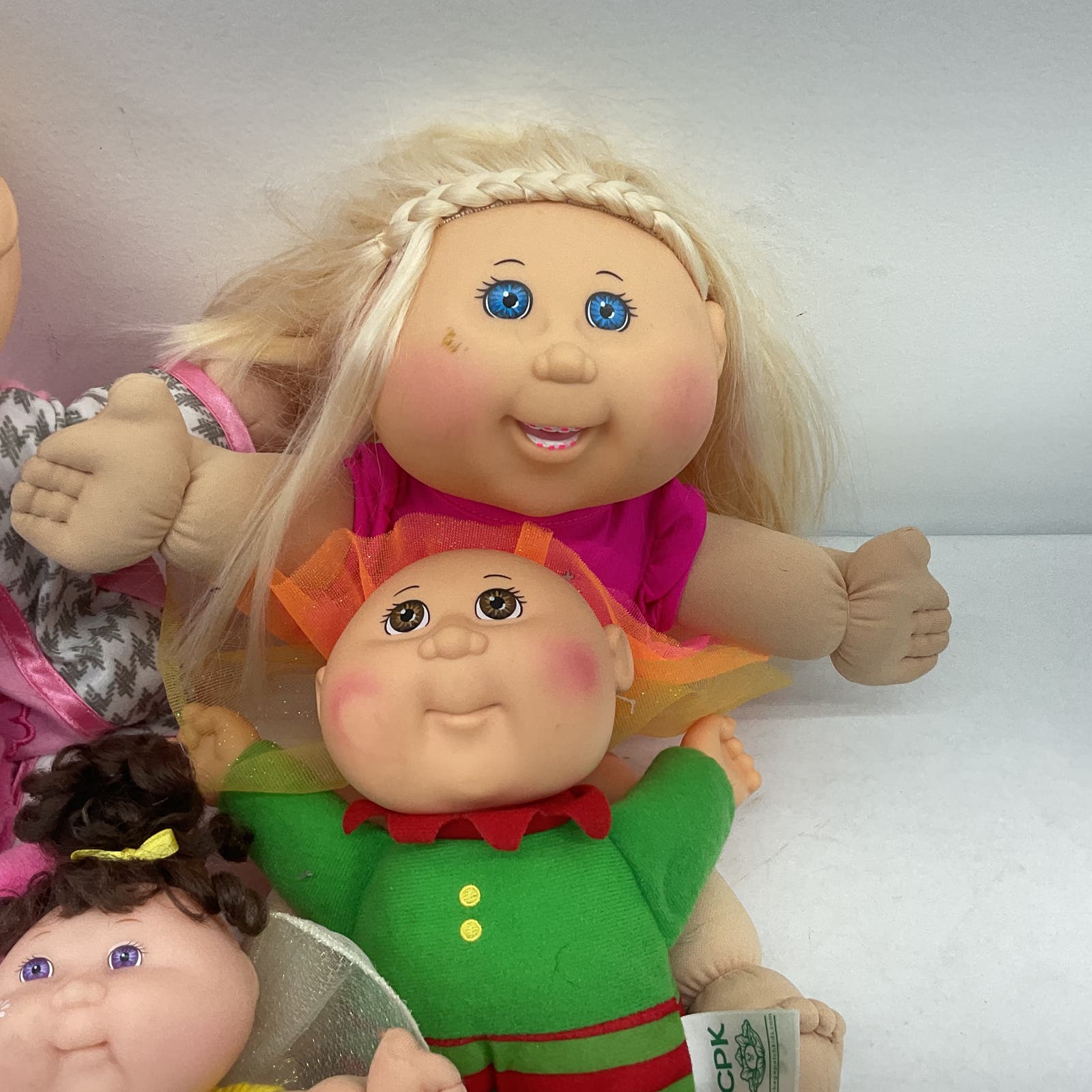 Cabbage Patch Kids CPK Play Doll Lot Dolls and Clothing Wholesale - Warehouse Toys