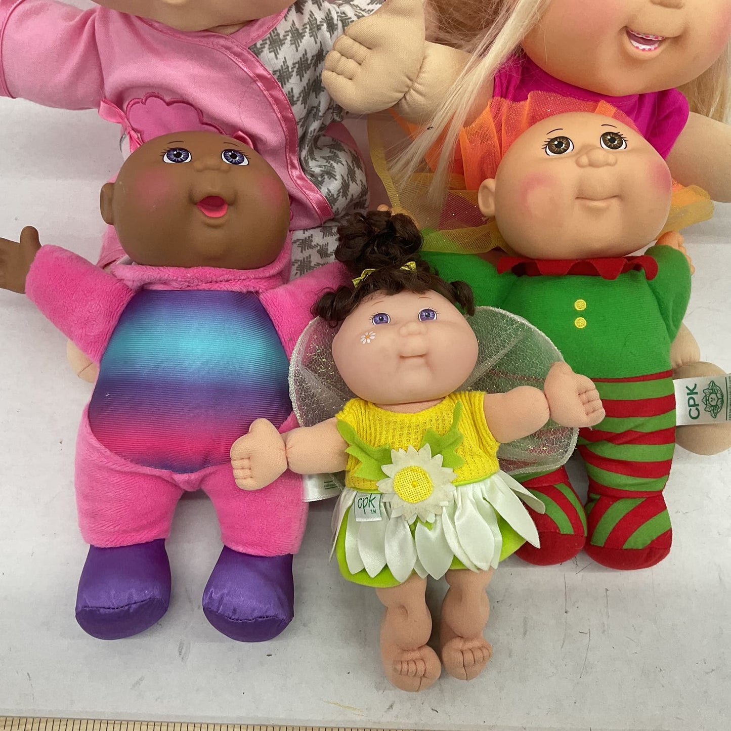 Cabbage Patch Kids CPK Play Doll Lot Dolls and Clothing Wholesale - Warehouse Toys