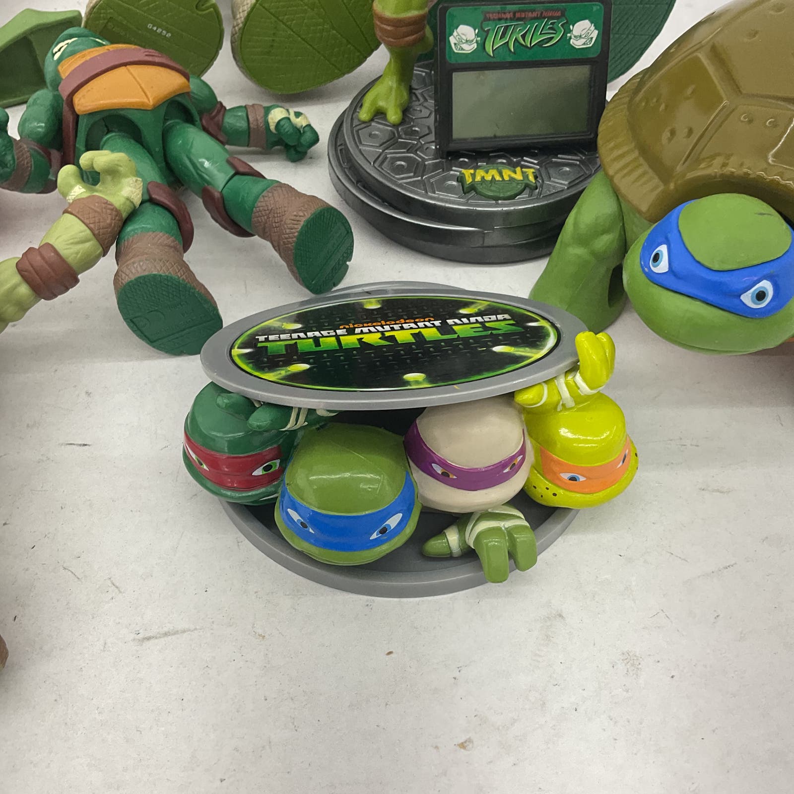 Green TMNT Action Figure Wholesale Toy Lot Leonardo - Warehouse Toys