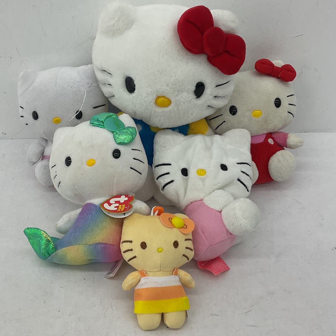 Hello Kitty White Stuffed Animal Plush Toy Lot Mattel Sanrio - Warehouse Toys