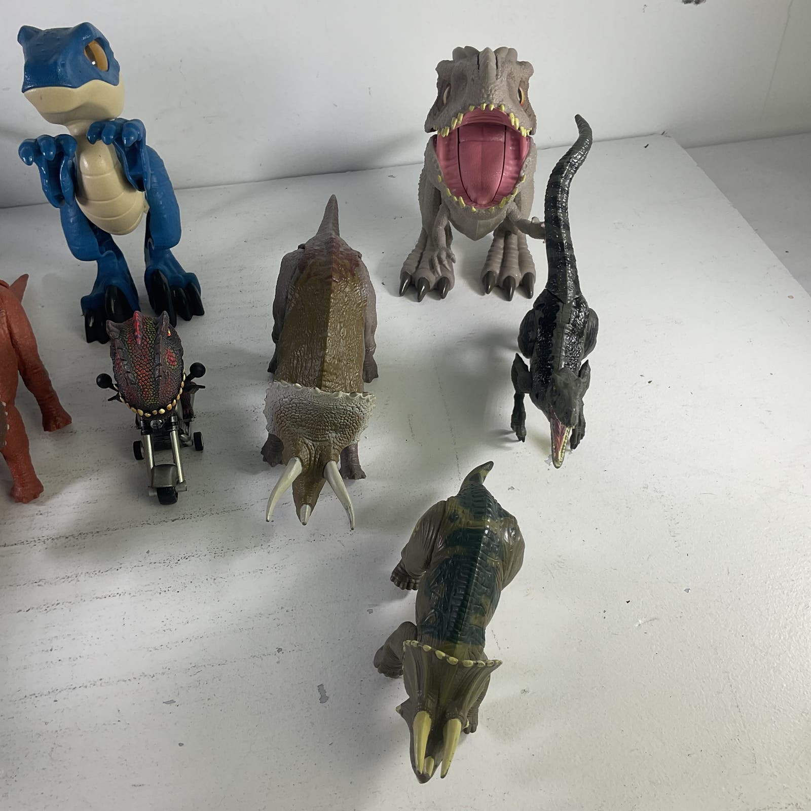 Large LOT 7 lbs Jurassic Park World Dinosaur T Rex Action Figures Toys Dino - Warehouse Toys