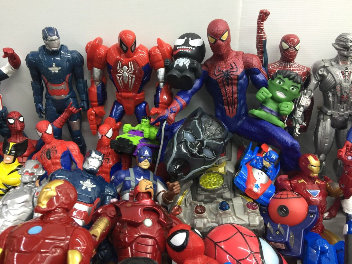 LOT 30 lbs Mixed Super Heroes Villains Marvel Spiderman Hulk Action Figure Toys - Warehouse Toys